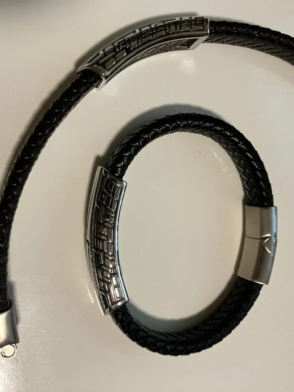 Men's Stainless Steel Lightning Bolt Slider on Leather Band Magnetic Clasp NEW